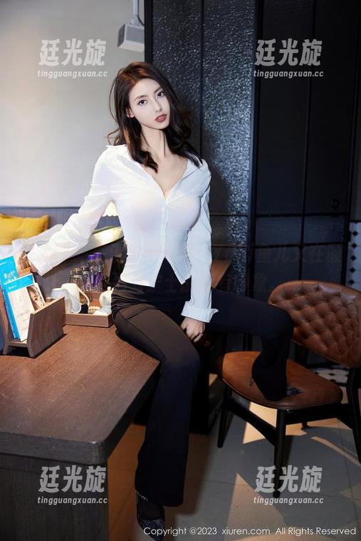 秀人网-Yuki鱼儿 秀人网 - 高清护士写真,Yuki鱼儿又在颠覆我们对护士的固有印象。