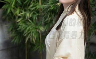 秀人网 - 在优琪琪子yuki的校服私房，原图教你如何凸显青春力！