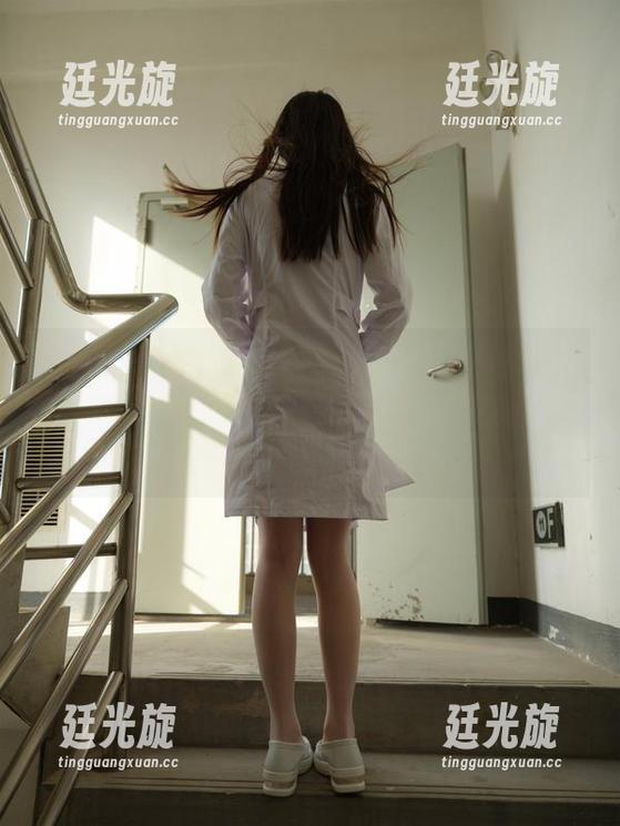 紧急企划 - 精选图包，带你进入小恩的JK经典——这里的每一张都直击心底的小羞涩，不说你也懂得！
