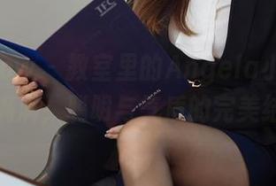 花漾show - 教室里的Angela小热巴：资源满满，聪明与气质的完美结合！