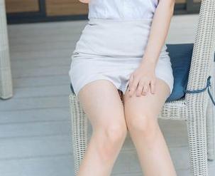 花漾show - 比我家猫还会把腿翘起来的小海臀Rena，瑜伽写真原图惊艳全场！