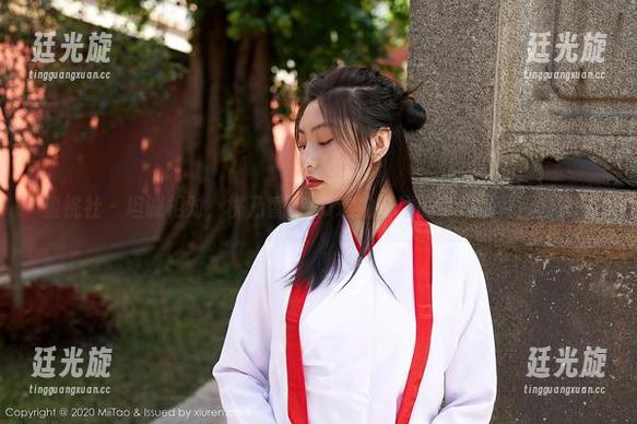 蜜桃社-桃乃香Tina 蜜桃社 - 坦诚相对,桃乃香Tina这油亮作品也是福利湿漉漉!