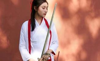 蜜桃社 - 哎呀，萌美Moemi的婚纱秀链上了新壁纸，该把它放在哪儿呢…用不着考虑了，真好看！
