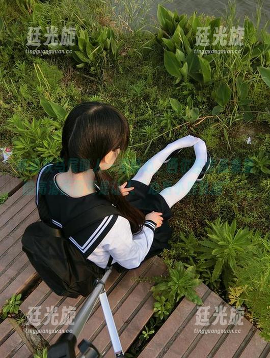 听说双马尾叫人一见倾心，西尔酱作品集里的高清画面更是让人“心里小鹿乱撞”。