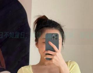 微密圈 - 择日不如撞日，铁锤姐姐写真更新，先让你淡淡地难受