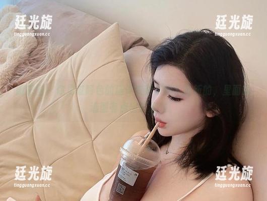 微密圈 - 你见过阿色的连体衣图集吗？最新的，里面的造型有点出乎意料。
