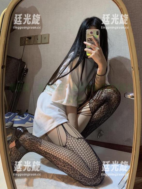 陈佩奇 微密圈 - 私拍变阵,陈佩奇的哇塞瞬间引人遐想