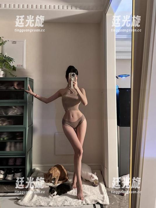 微密圈 - 在线讨论：“超细内内”的时刻，陈妮妮UNI你真有眼光！