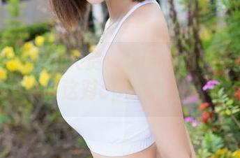 魅妍社 - 美图大赏：杨诺依的腿毛和丝袜，这对cp太妙了！
